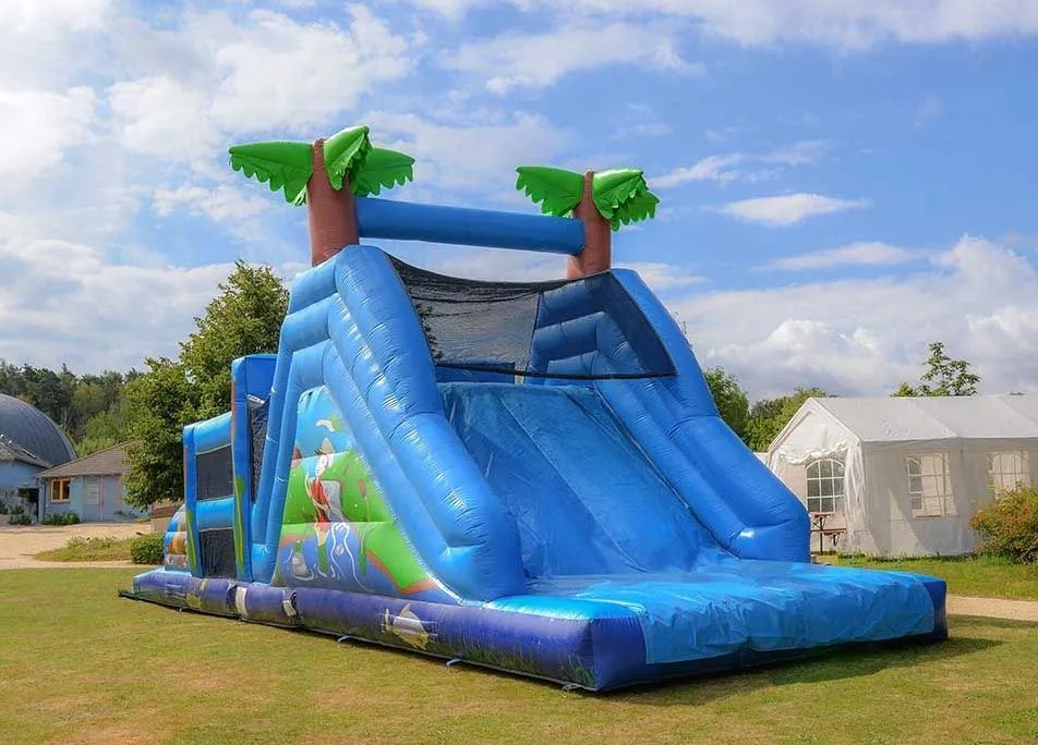 Hindernisparcour - XXL Hüpfburg- Hindernisanlage mit Kletterwand und Rutsche 10x3/17x4m- vielfältige Motivauswahl – 4