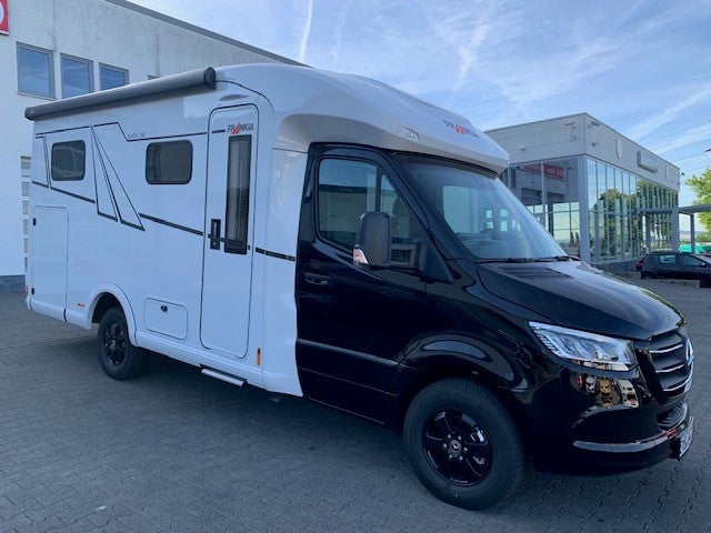 WOW !Frankia NEO Blackline, für 2, Sprinter, Automatik, 7 Meter, viel Platz, AHK, Solar, TV, Klima uvm.