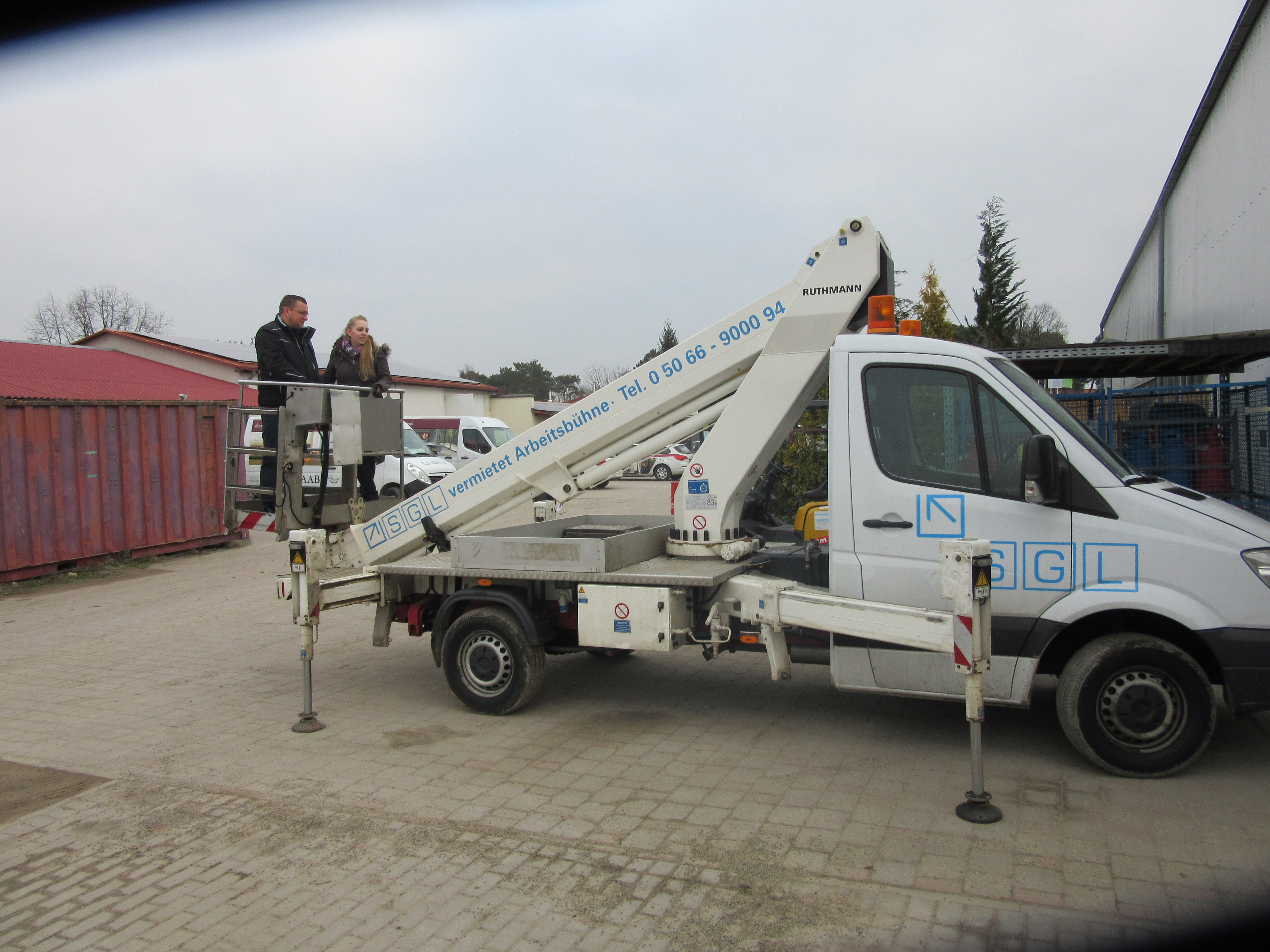 LKW-Bühne, Scherenbühne, Gelenkteleskopbühne, Vertikallift, Hebebühne, Gelenkbühne
