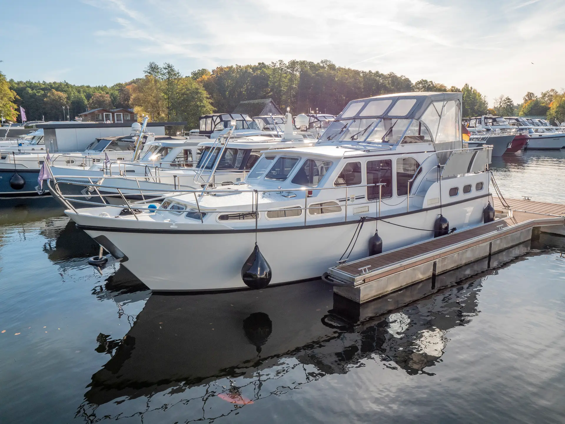 Hausboot Pedro Skiron Typ 3 „Hannah“ mieten – 4 Personen, ab Plau am See