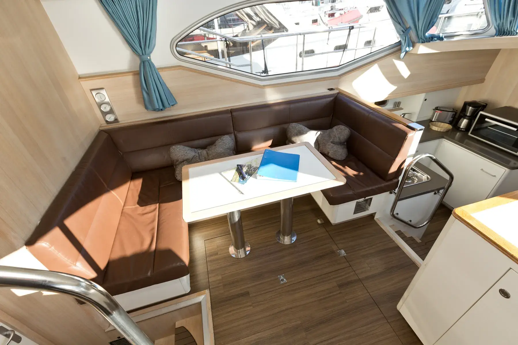 Hausboot Schulz 40 „Louisa“ mieten – 4 Personen, ab Waren (Müritz) – 3