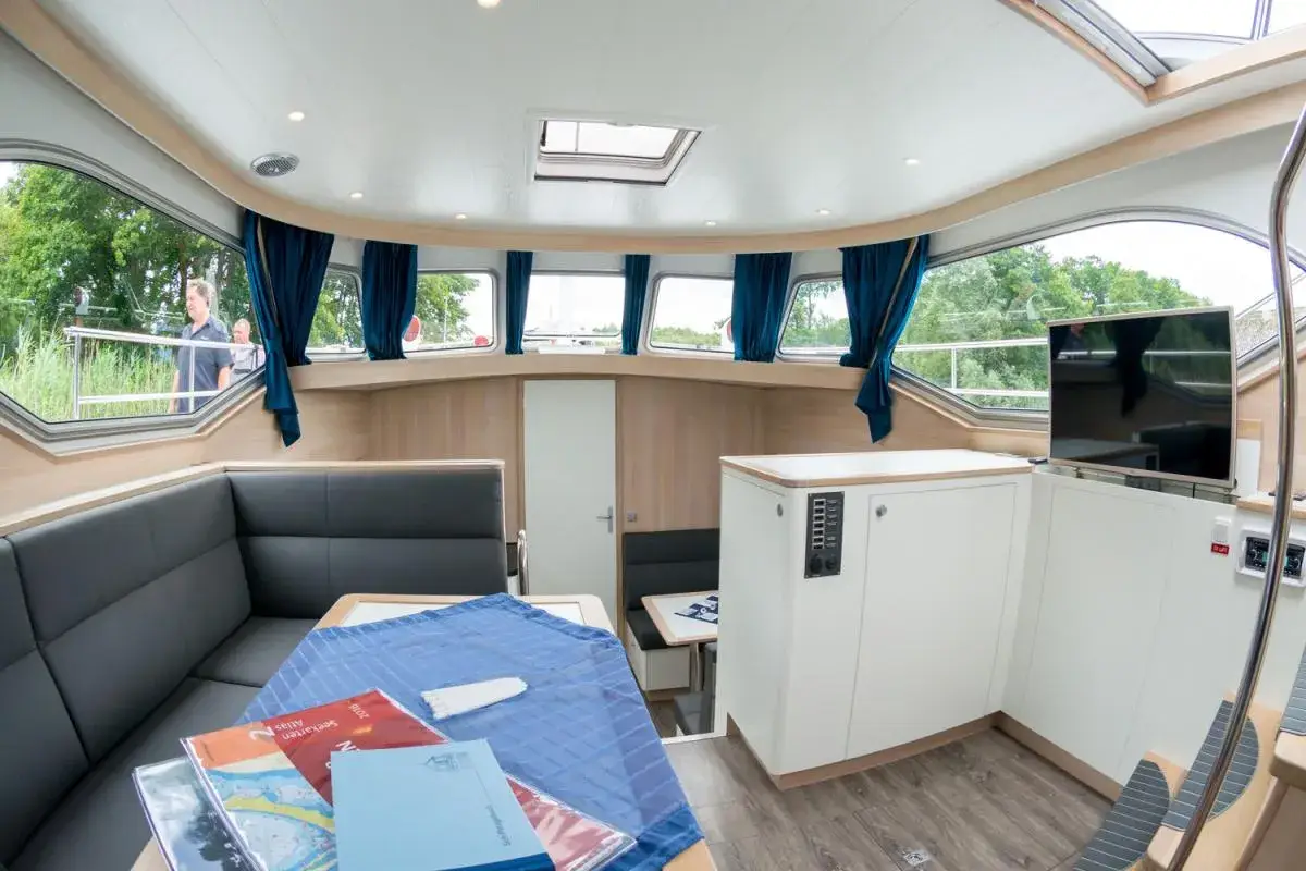 Motoryacht Schulz 40 „Lotte“ mieten – 4 Personen, ab Neukalen – 5
