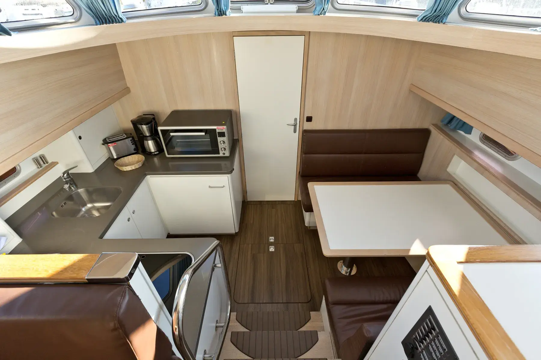 Hausboot Schulz 40 „Louisa“ mieten – 4 Personen, ab Waren (Müritz) – 4