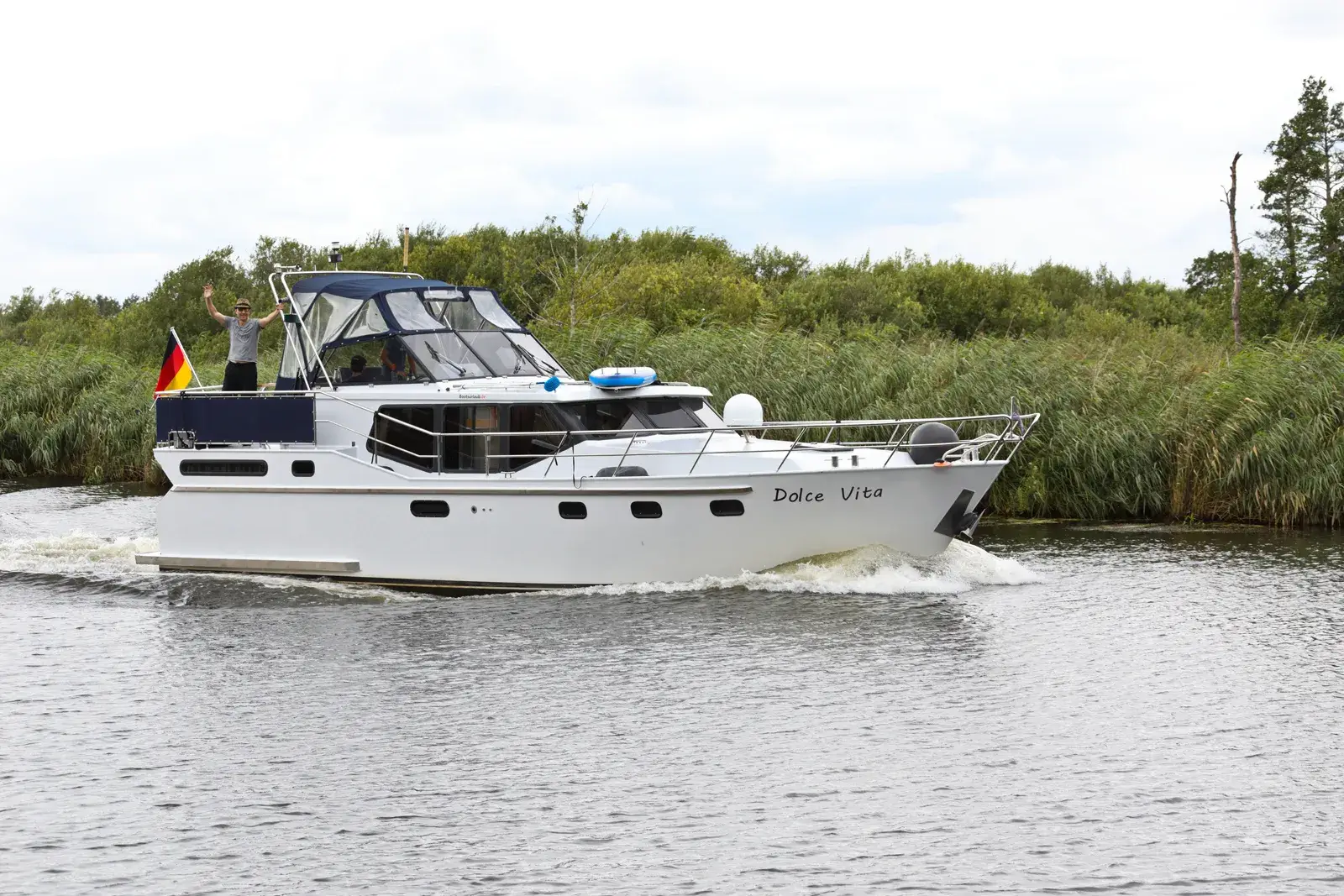 Hausboot Vacance 1200 „Dolce Vita (DV)“ mieten – 6 Personen, ab Röbel/Müritz