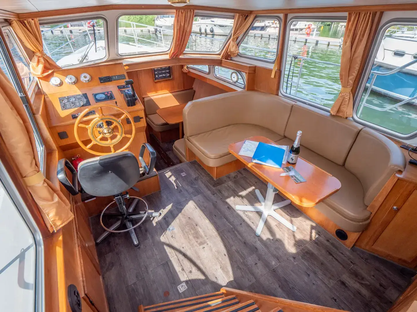 Hausboot Pedro Skiron Typ 2 „Laura“ mieten – 4 Personen, ab Waren (Müritz) – 4