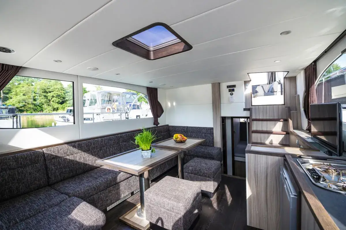 Hausboot Jetten 44 „Isabella“ mieten – 8 Personen, ab Waren (Müritz) – 3