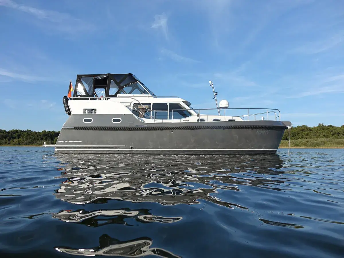 Hausboot Gruno 35 Excellent Typ 2 mieten – 4 Personen, ab Plau am See
