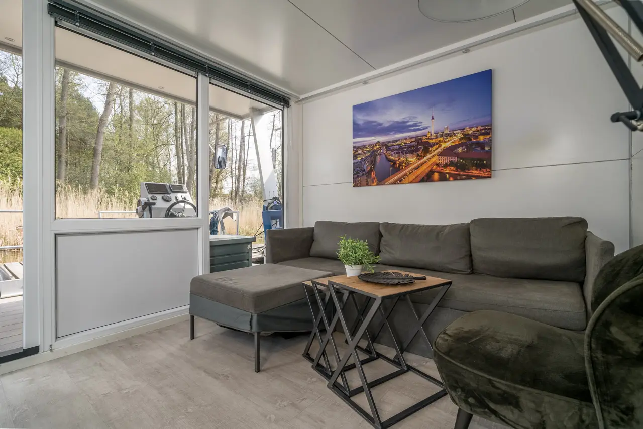 Hausboot Yachtsuite „Röbel“ mieten – 4 Personen, ab Mirow – 5