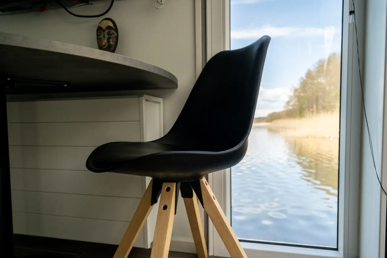 Hausboot Yachtsuite „Malchow“ mieten – 4 Personen, ab Mirow – 5