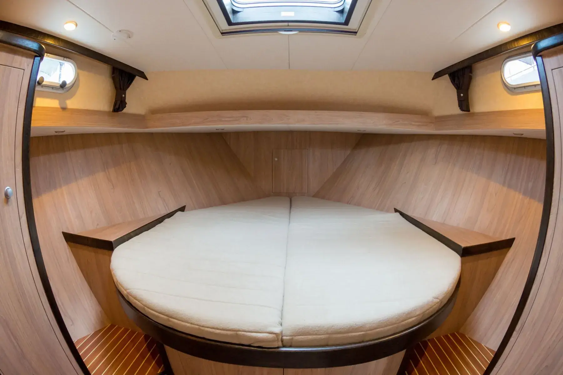 Motoryacht Gruno 41 Excellent „Juliet 2“ mieten – 6 Personen, ab Kröslin – 5