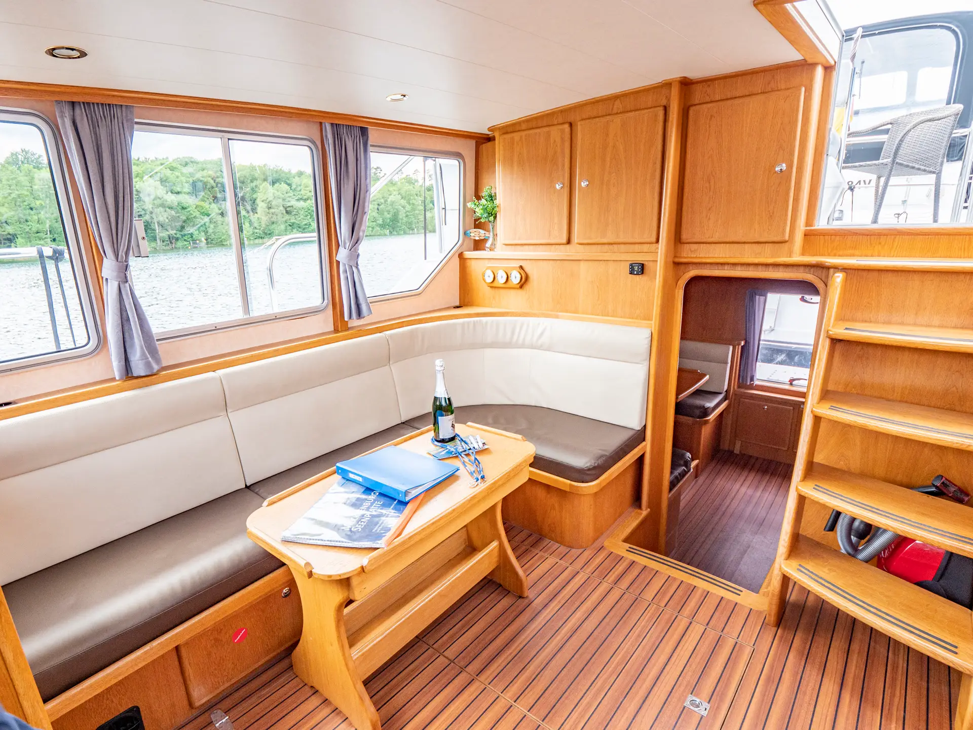 Hausboot Gruno 33 „Helena 2“ mieten – 2 Personen, ab Waren (Müritz) – 3