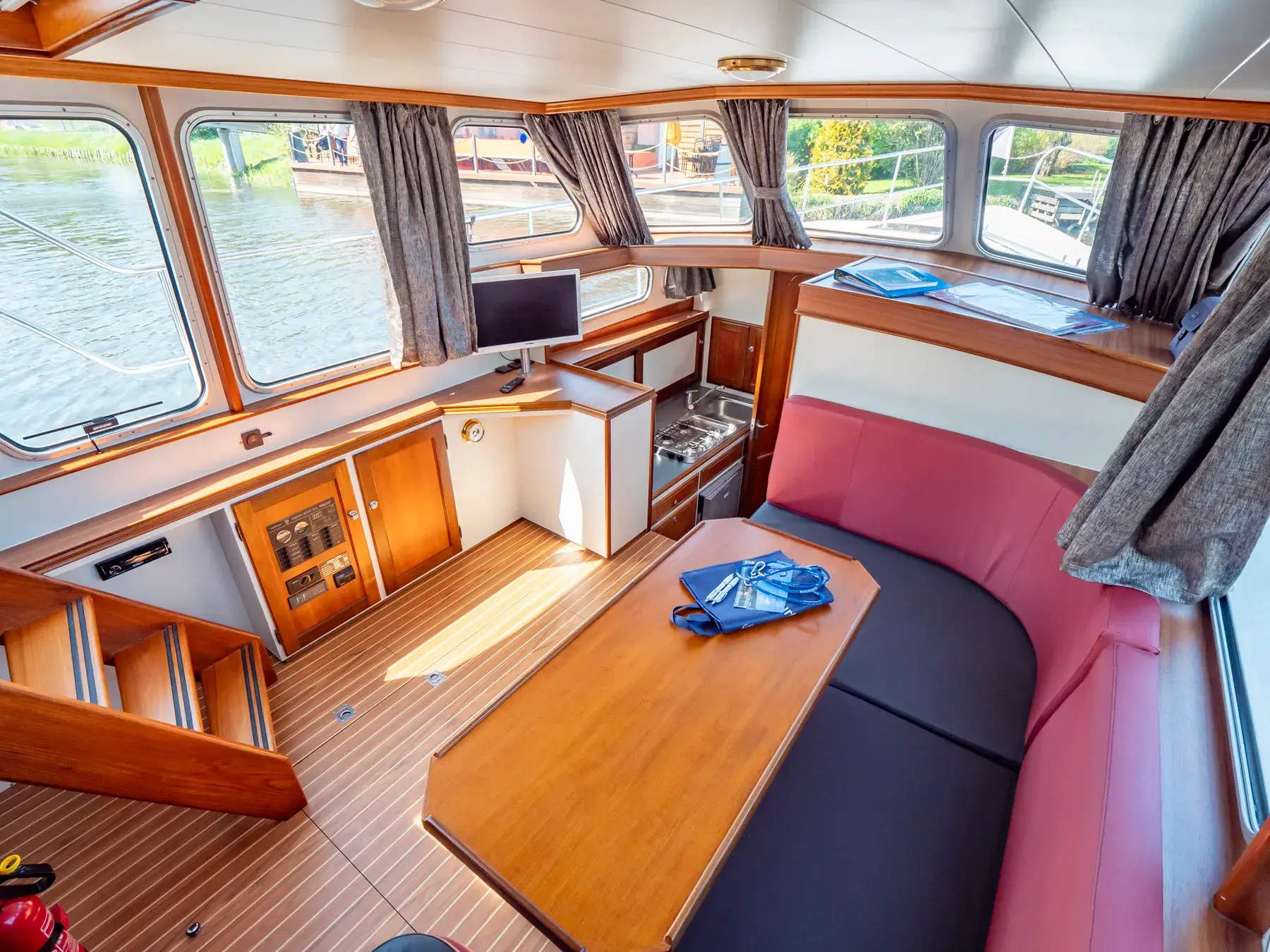 Motoryacht Pedro Skiron Typ 3 „Christina“ mieten – 4 Personen, ab Neukalen – 5