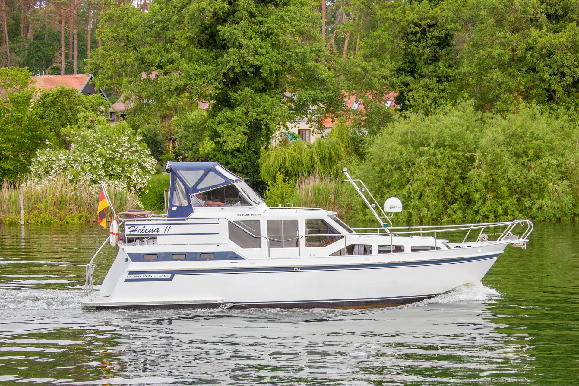 Hausboot Gruno 33 „Helena 2“ mieten – 2 Personen, ab Waren (Müritz)