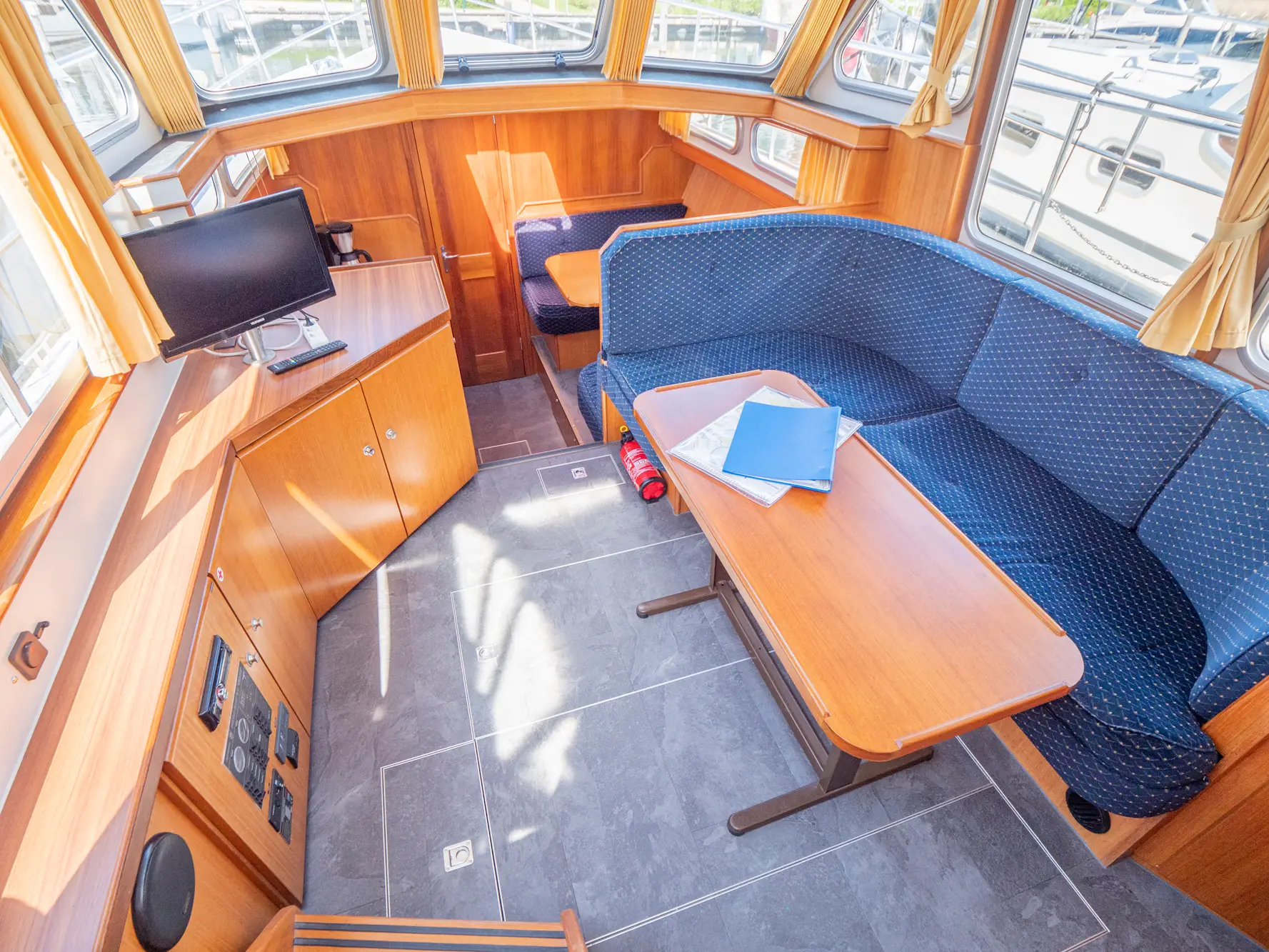 Hausboot Pedro Skiron Typ 2 „Claudia“ mieten – 4 Personen, ab Plau am See – 3