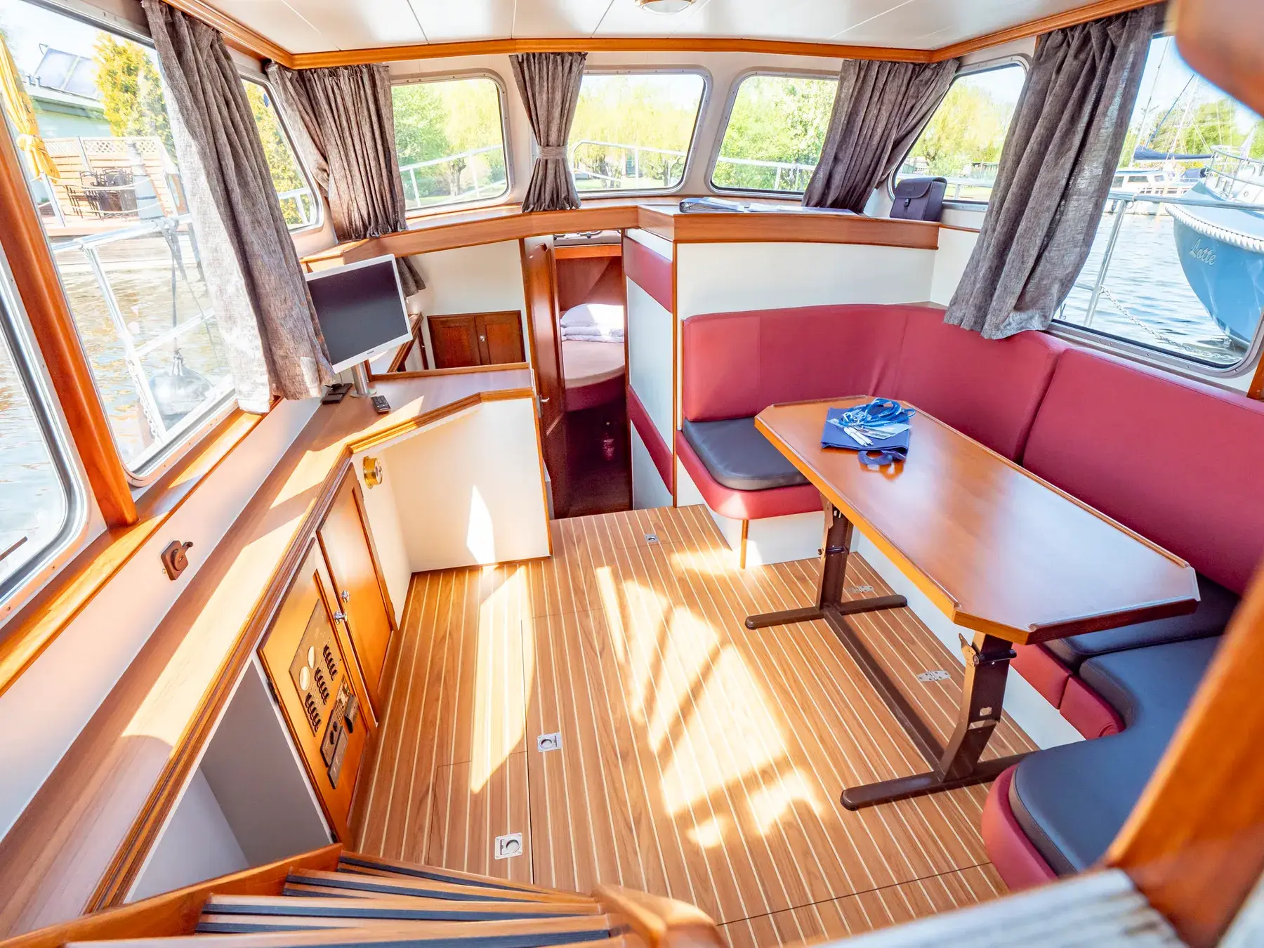 Motoryacht Pedro Skiron Typ 3 „Christina“ mieten – 4 Personen, ab Neukalen – 2