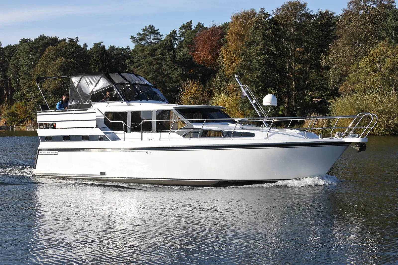Hausboot Gruno 41 Maxima „Valentina“ mieten – 6 Personen, ab Waren (Müritz)