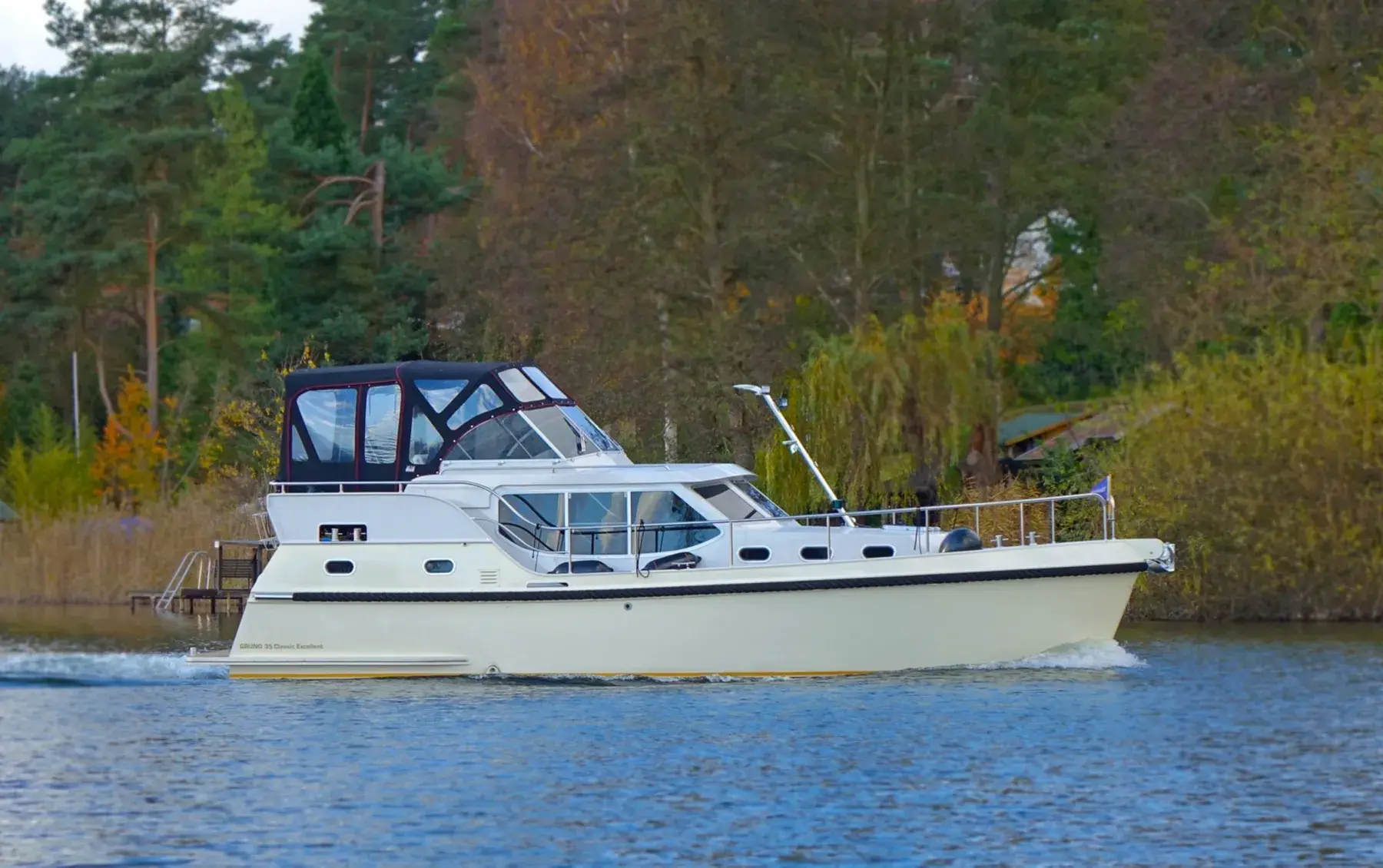 Hausboot Gruno 35 Excellent „Poel“ mieten – 4 Personen, ab Plau am See