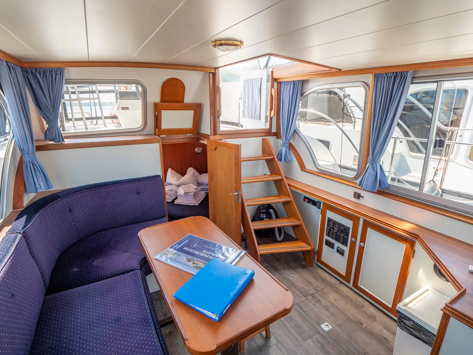 Hausboot Pedro Skiron Typ 3 „Cartine“ mieten – 4 Personen, ab Plau am See – 5