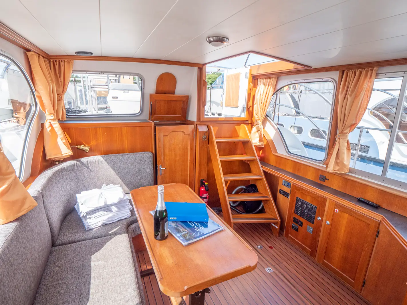 Hausboot Pedro Skiron Typ 3 „Amelie“ mieten – 4 Personen, ab Plau am See – 3