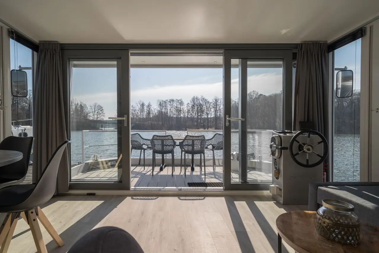 Hausboot Yachtsuite „Rechlin“ mieten – 4 Personen, ab Mirow – 3