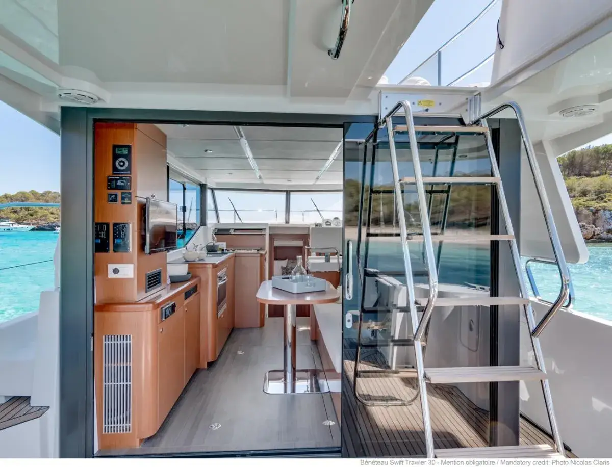 Motoryacht Beneteau Swift Trawler 30 „Ostwind“ mieten – 2 Personen, ab Waren (Müritz) – 5