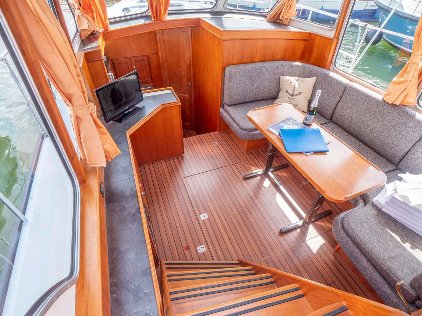 Hausboot Pedro Skiron Typ 3 „Amelie“ mieten – 4 Personen, ab Plau am See – 2