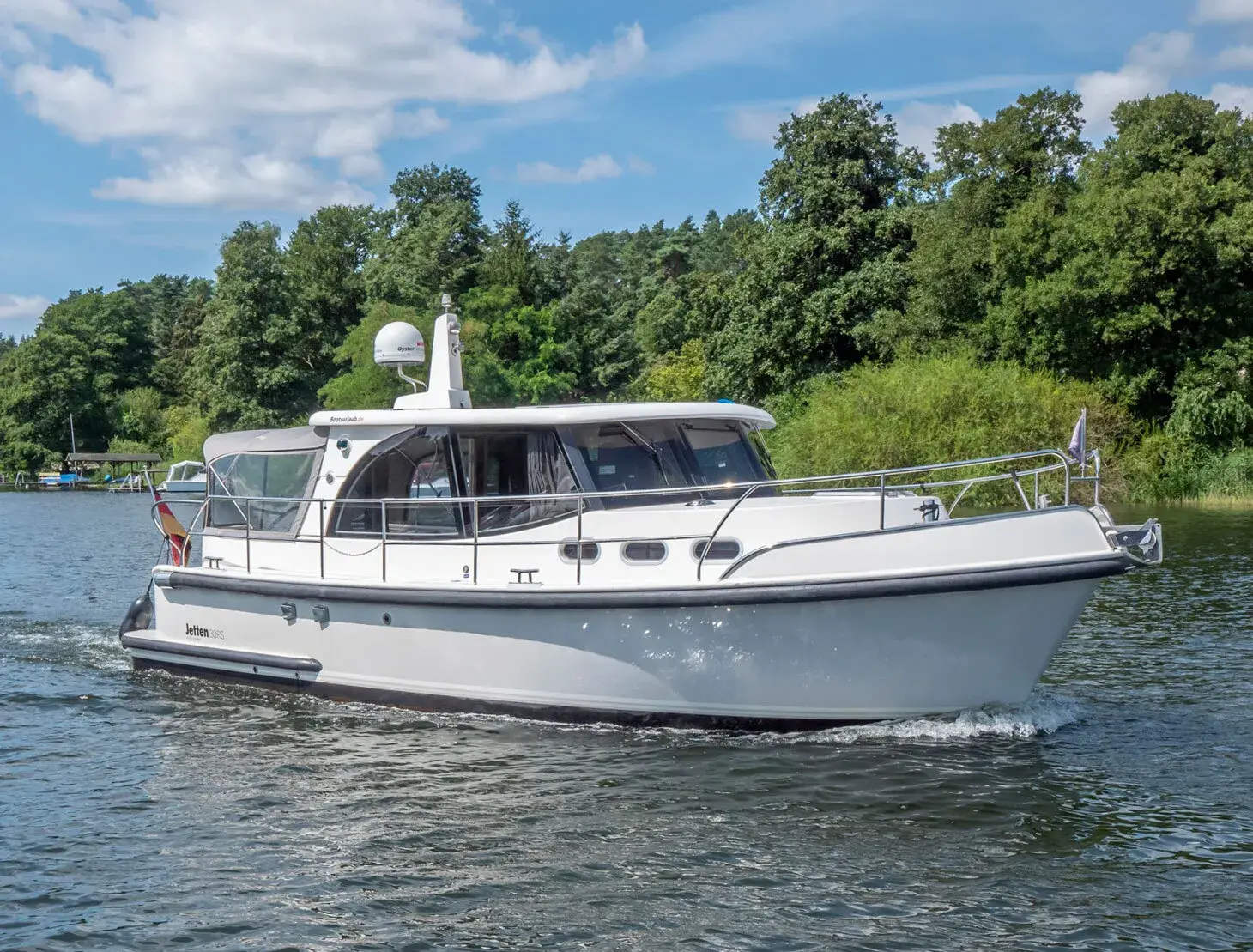 Hausboot Jetten 30 Sedan RS „Lina“ mieten – 2 Personen, ab Waren (Müritz)