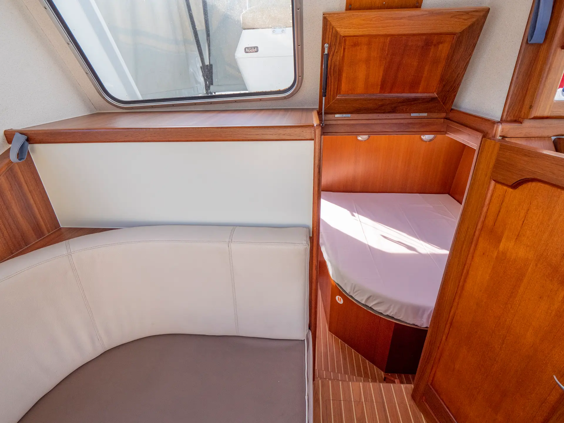 Hausboot Pedro Skiron Typ 3 „Hannah“ mieten – 4 Personen, ab Plau am See – 5