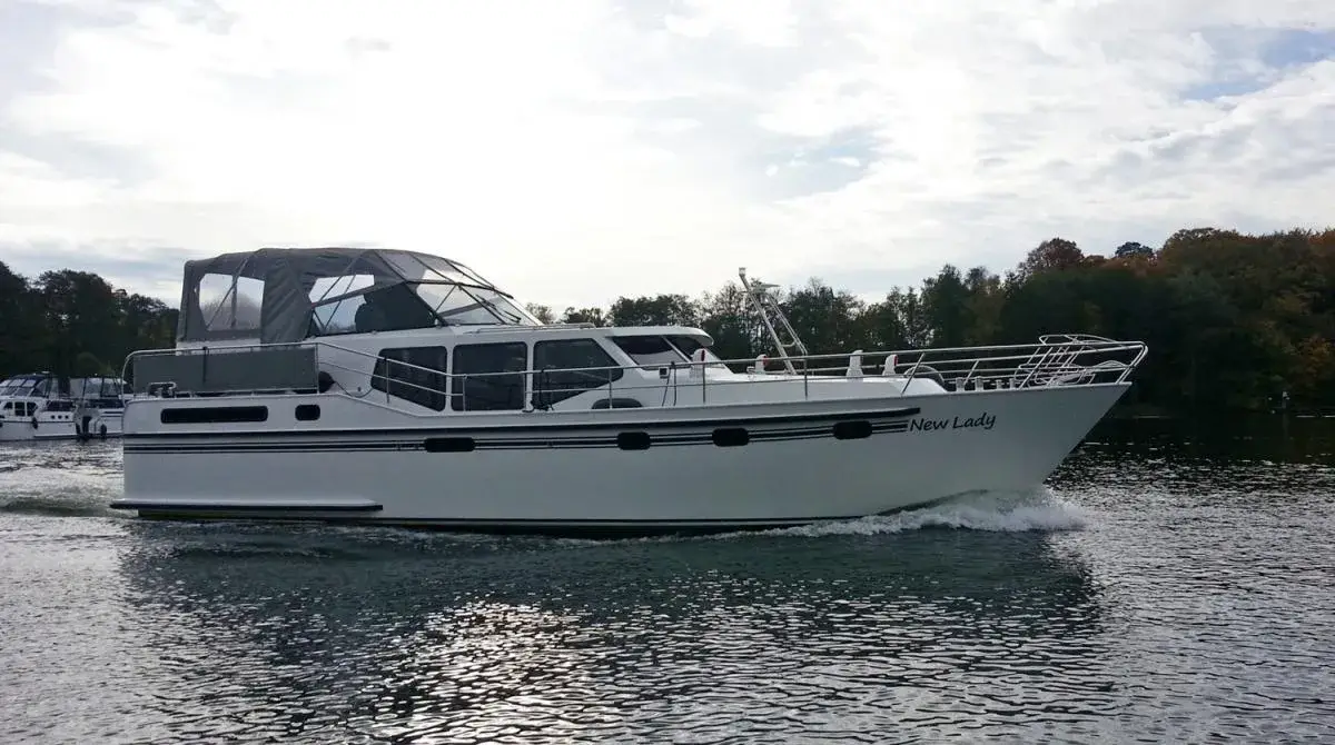 Hausboot Vacance 1400 „New Lady“ mieten – 9 Personen, ab Waren (Müritz) – 2