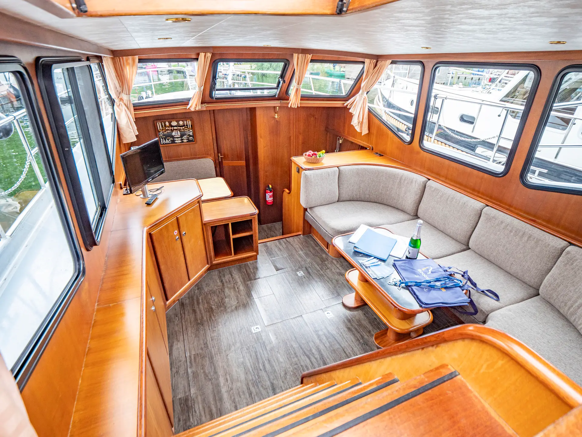 Hausboot Vacance 1200 „Sylvia Maria“ mieten – 4 Personen, ab Waren (Müritz) – 3