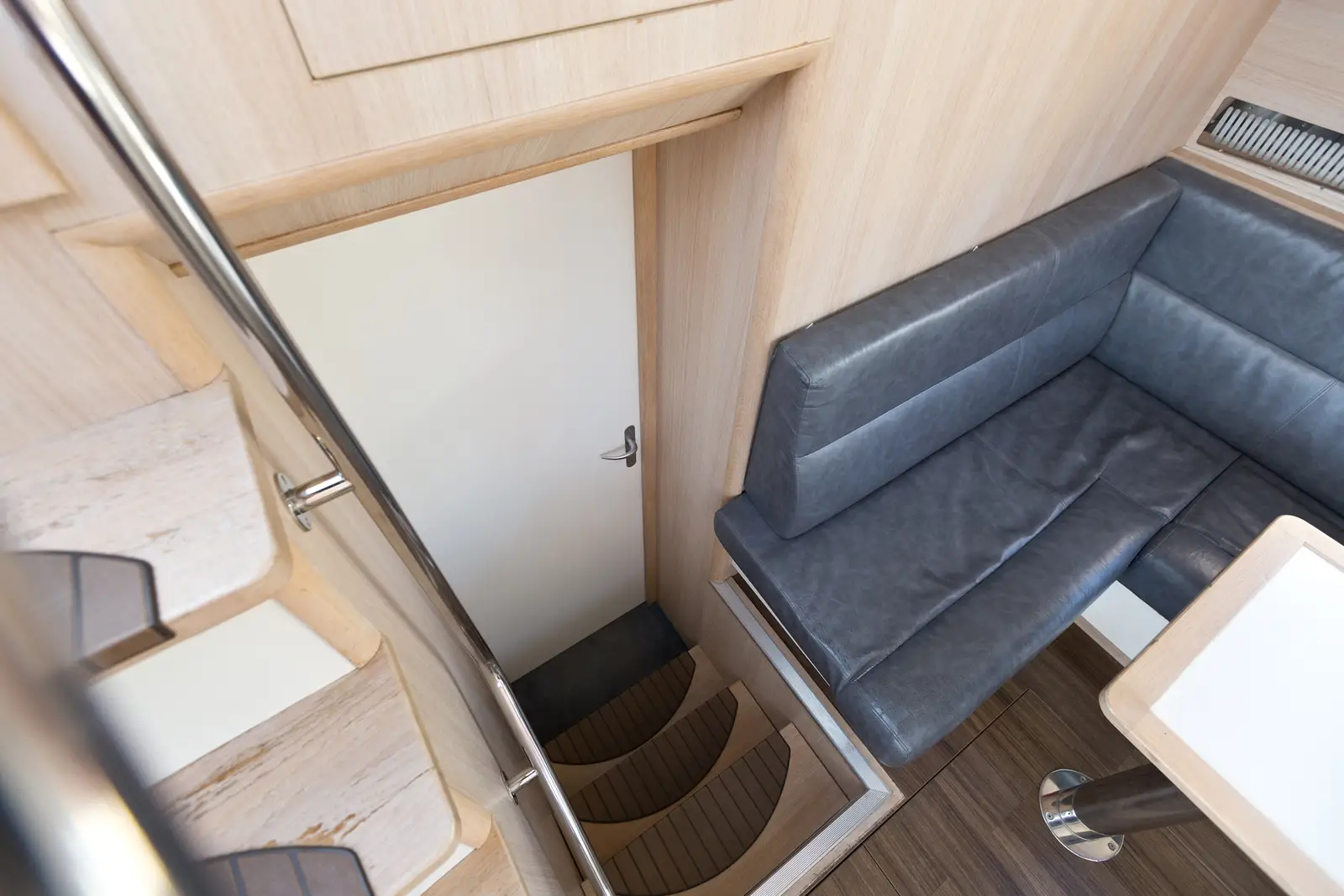 Hausboot Schulz 40 „Larissa“ mieten – 4 Personen, ab Waren (Müritz) – 5