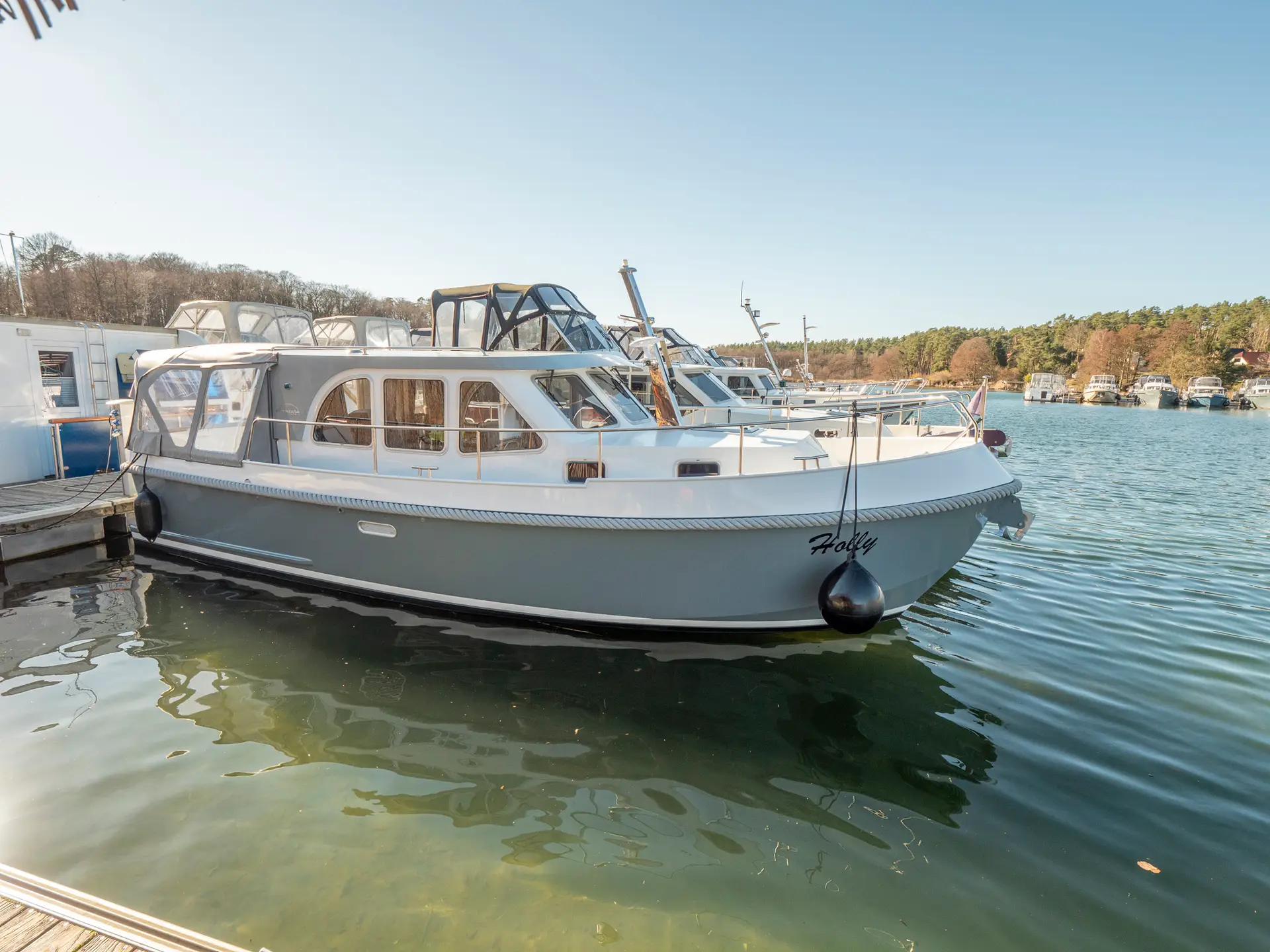 Hausboot Aventura 32 „Holly“ mieten – 2 Personen, ab Waren (Müritz) – 2