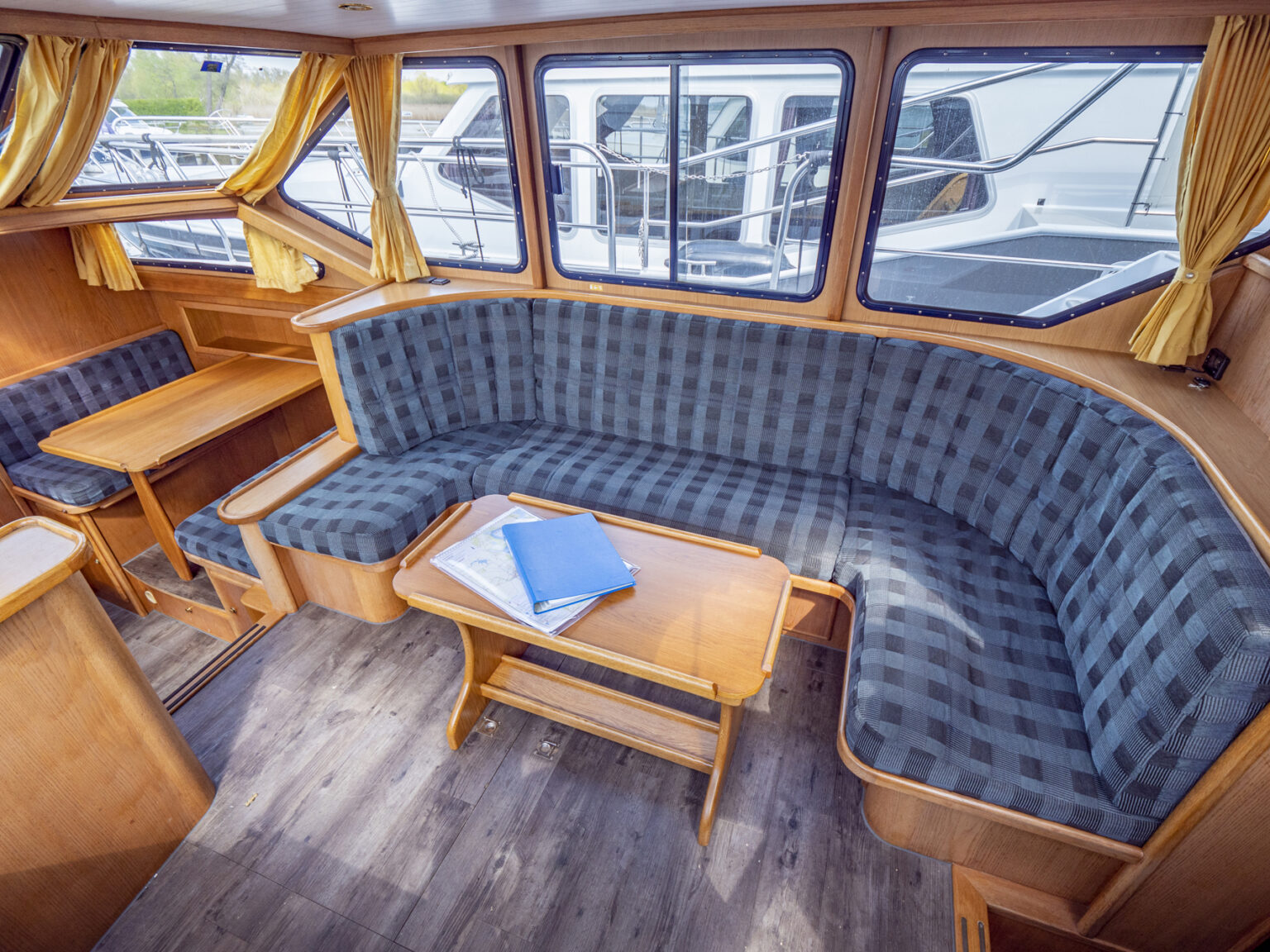 Hausboot Gruno 38 E Royal „Vanessa“ mieten – 4 Personen, ab Plau am See – 4