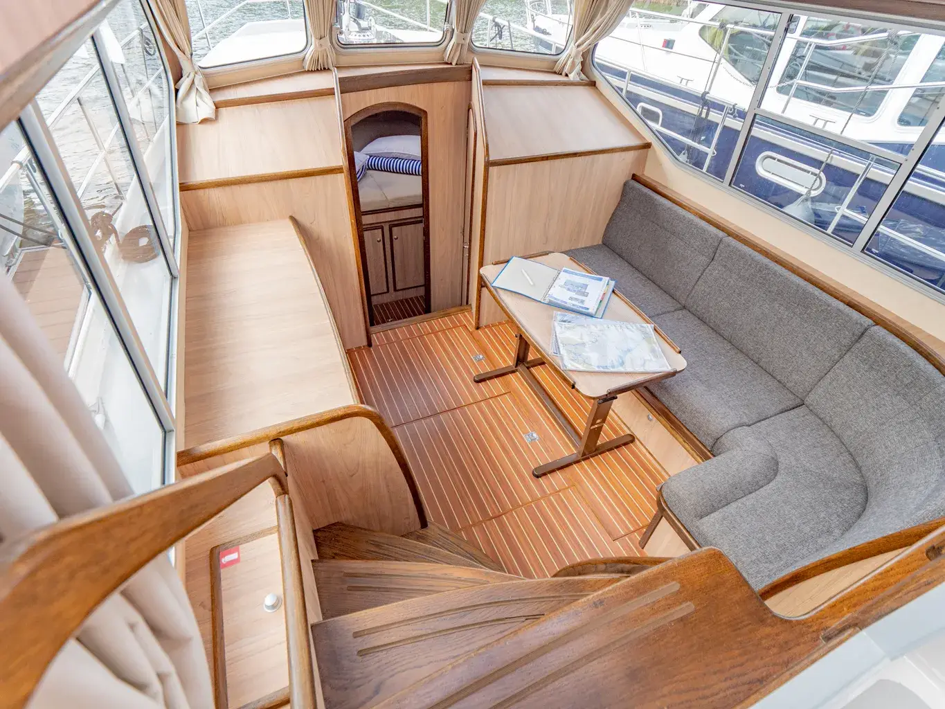 Hausboot Schulz 33 „Lise“ mieten – 2 Personen, ab Waren (Müritz) – 3