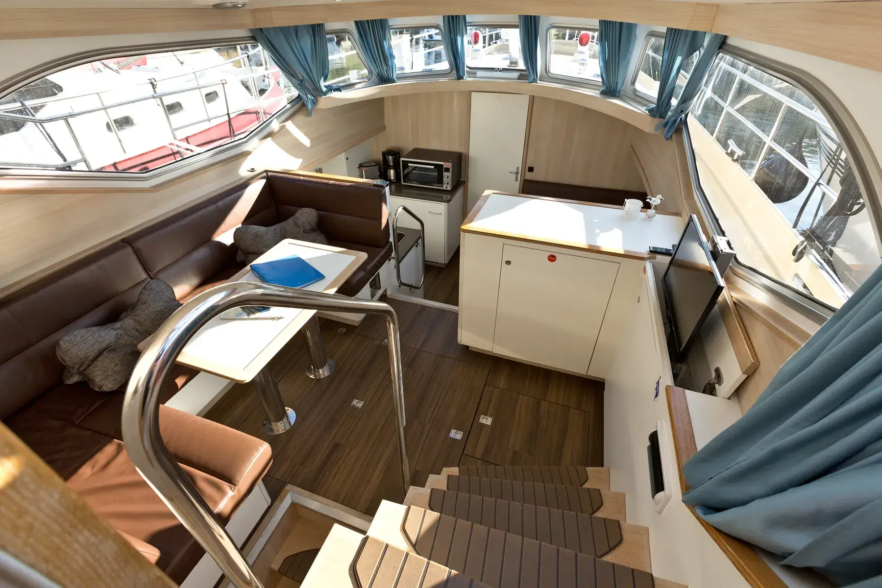 Hausboot Schulz 40 „Louisa“ mieten – 4 Personen, ab Waren (Müritz) – 2