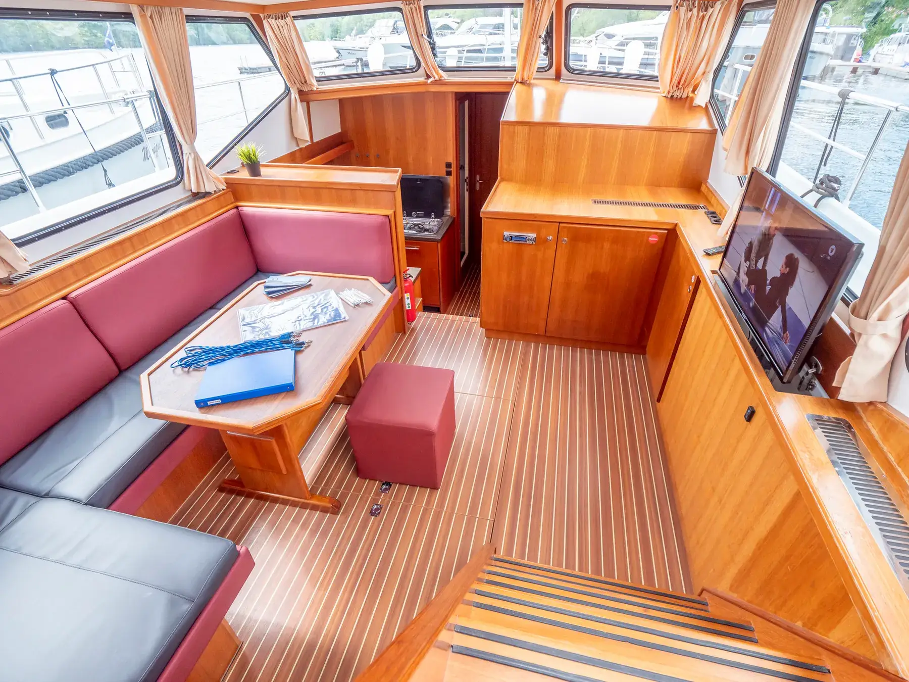 Hausboot Vacance 1400 „New Lady“ mieten – 9 Personen, ab Waren (Müritz) – 5