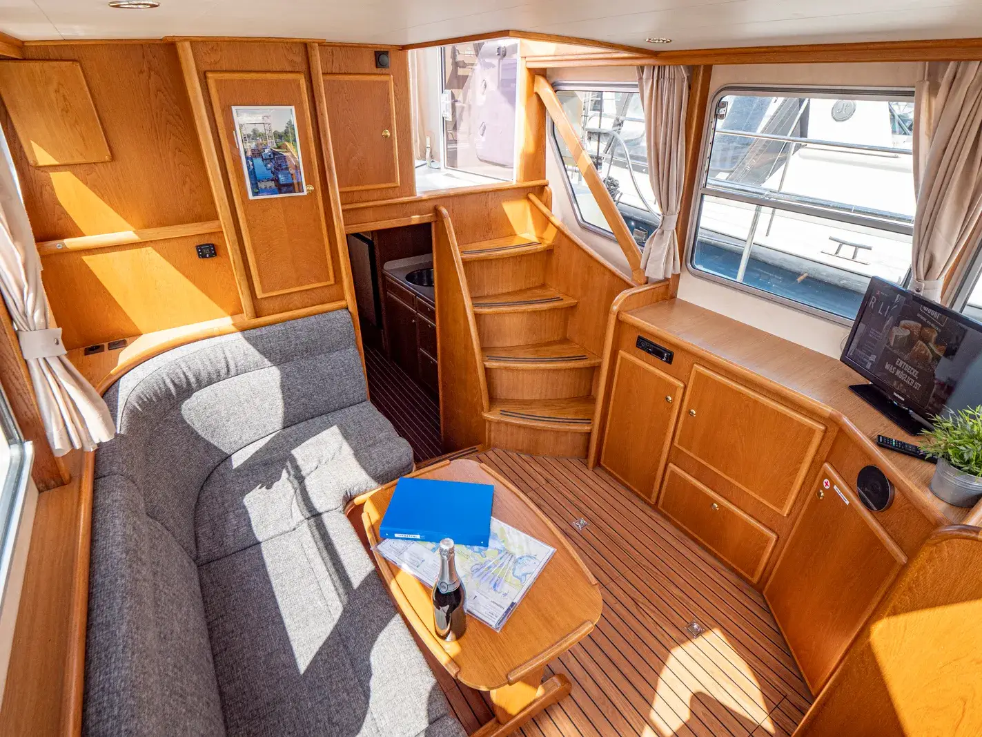Hausboot Gruno 30 Classic „Monchique“ mieten – 2 Personen, ab Waren (Müritz) – 4