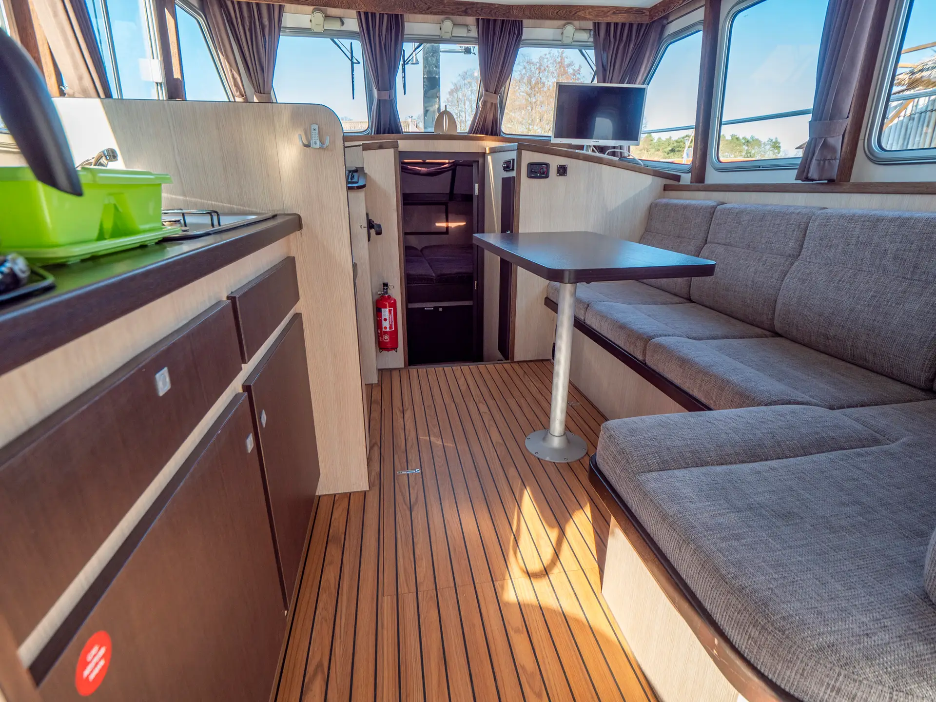 Hausboot Aventura 32 „Holly“ mieten – 2 Personen, ab Waren (Müritz) – 4