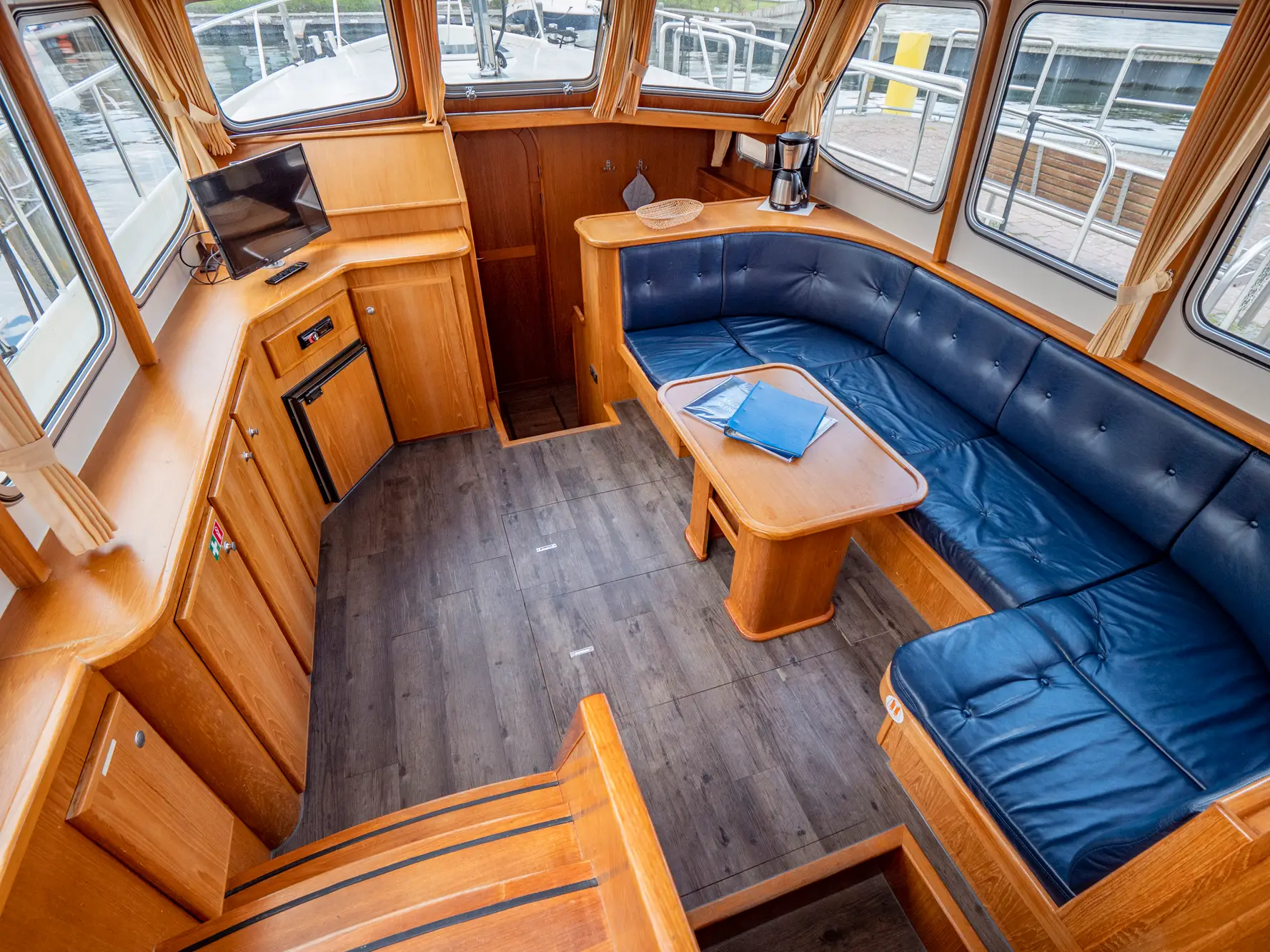 Hausboot Babro Beluga Classic „Beluga“ mieten – 6 Personen, ab Plau am See – 2
