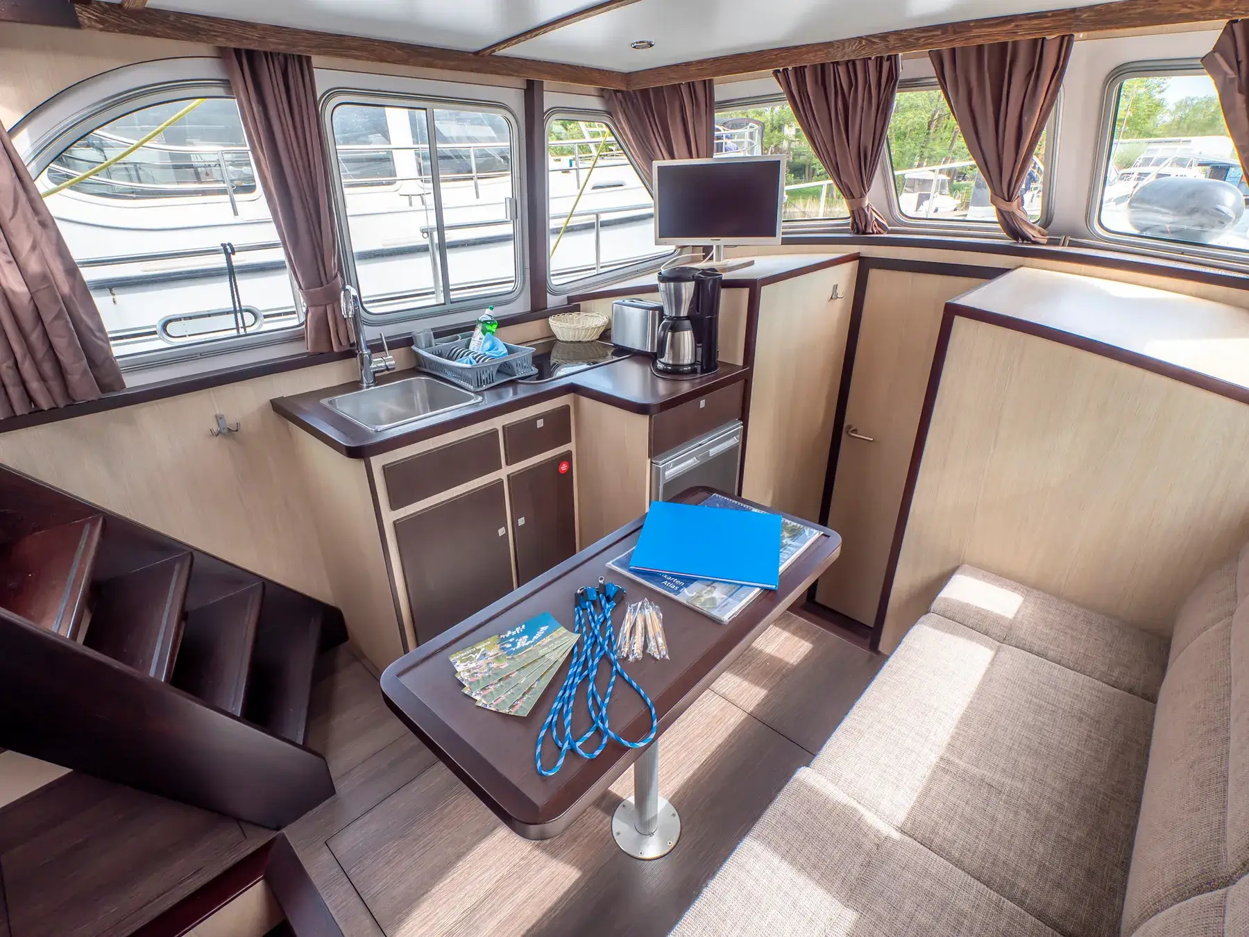 Hausboot Aventura 34 Classico „Anna“ mieten – 4 Personen, ab Waren (Müritz) – 3