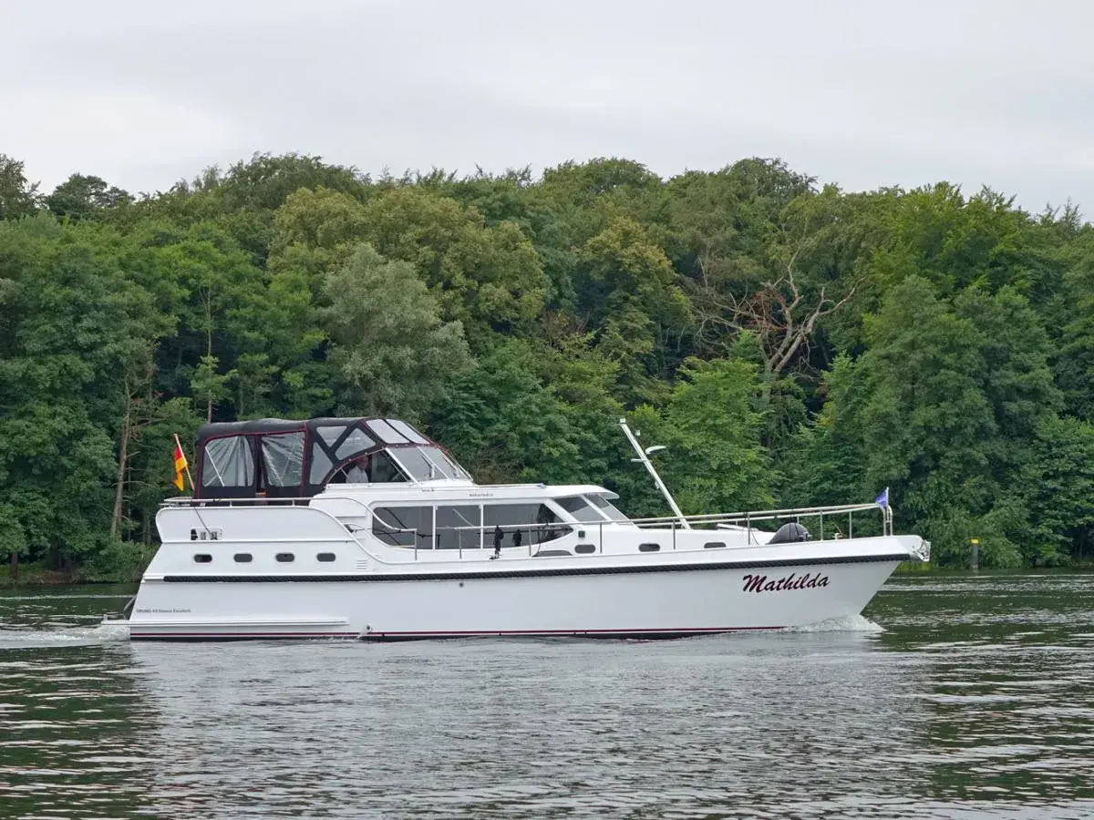 Hausboot Gruno 44 Excellent „Mathilda“ mieten – 6 Personen, ab Waren (Müritz)