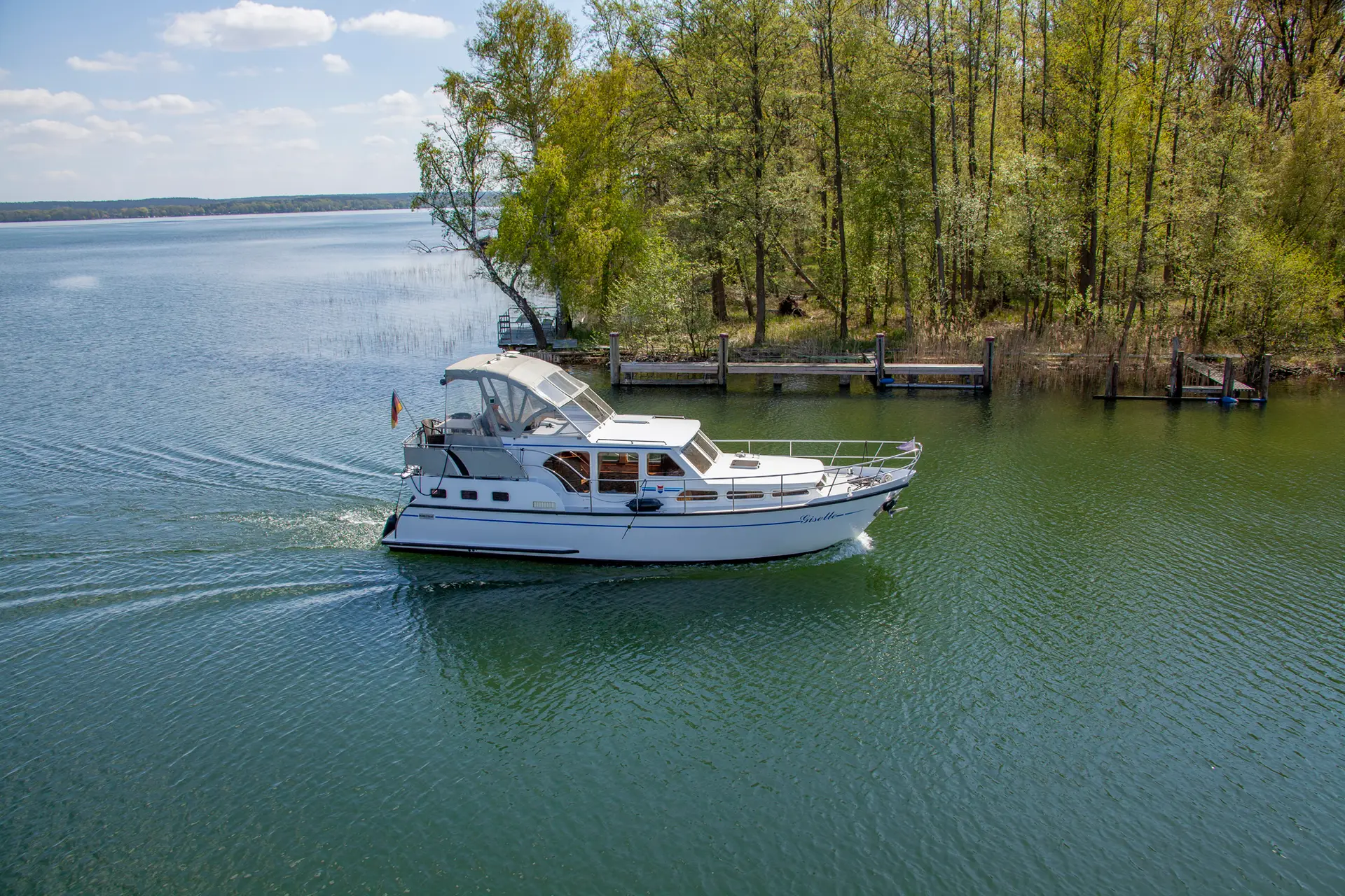 Hausboot Pedro Skiron Typ 2 „Giselle“ mieten – 4 Personen, ab Plau am See – 2