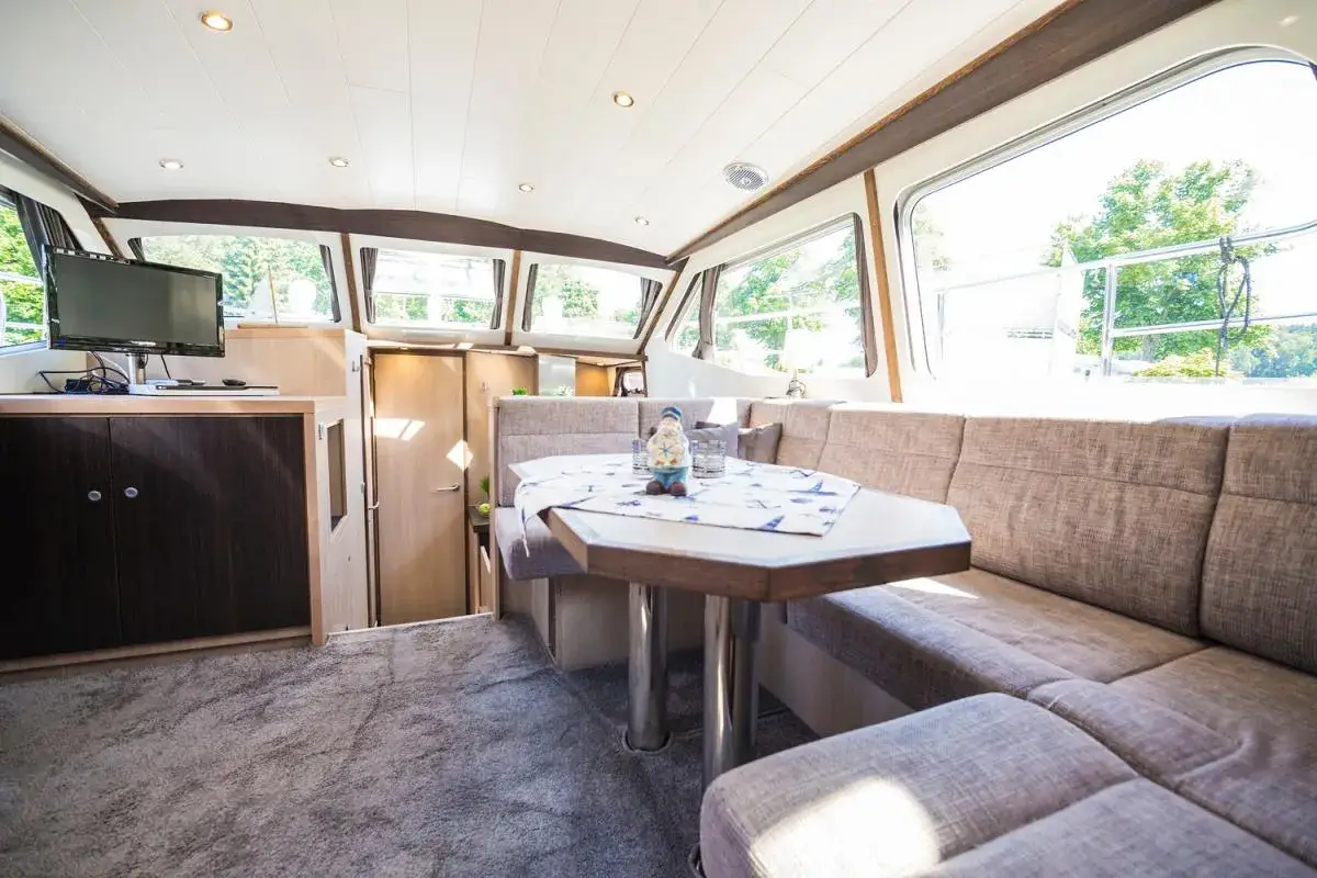 Hausboot Aventura 43 Typ 1 „Anastasia“ mieten – 8 Personen, ab Waren (Müritz) – 3