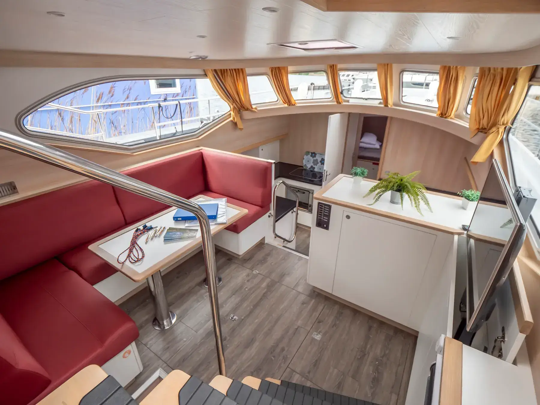 Hausboot Schulz 40 „Lucia“ mieten – 4 Personen, ab Waren (Müritz) – 3