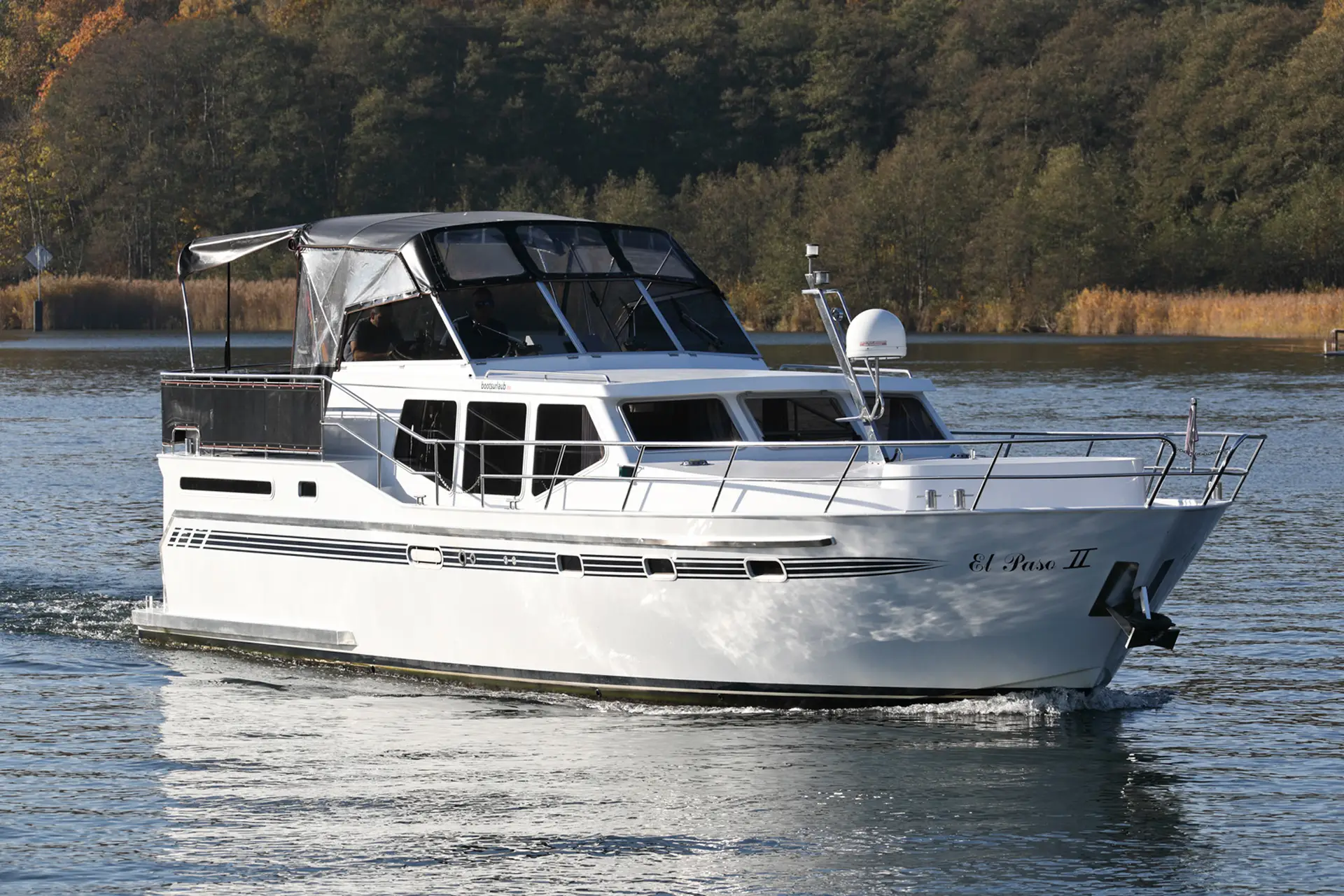 Hausboot Vacance 1350 SE Pool „El Paso“ mieten – 4 Personen, ab Waren (Müritz)