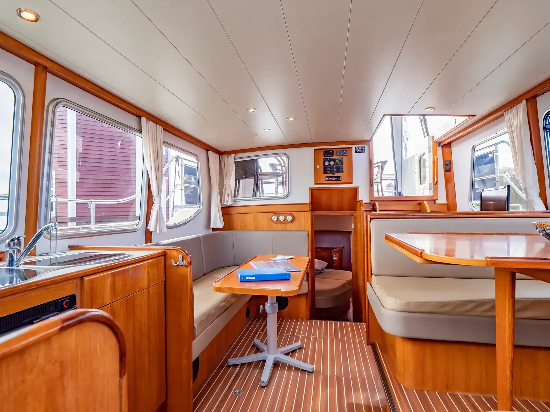 Hausboot Pedro Levanto 38 „Jeanette“ mieten – 6 Personen, ab Röbel/Müritz – 5