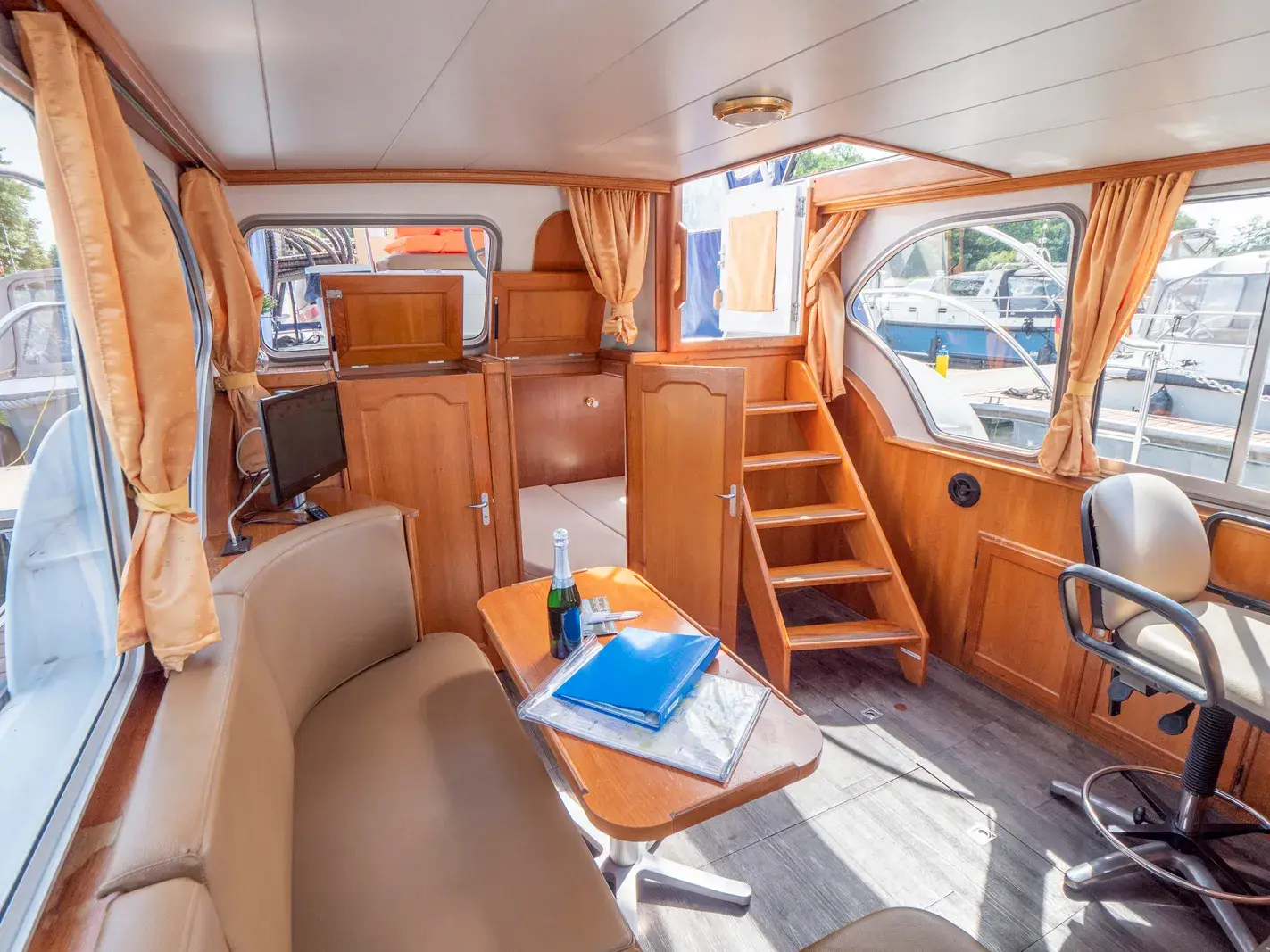 Hausboot Pedro Skiron Typ 2 „Laura“ mieten – 4 Personen, ab Waren (Müritz) – 2