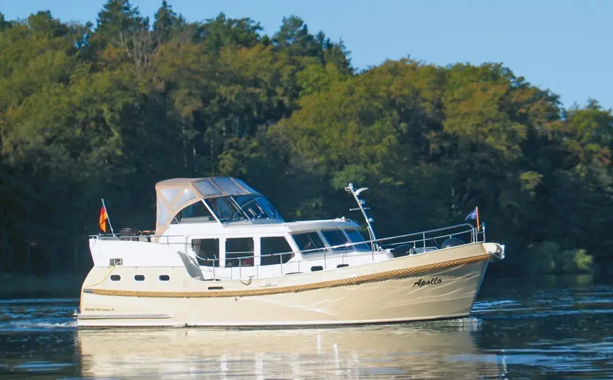 Hausboot Gruno 35 Classic „Apollo“ mieten – 4 Personen, ab Waren (Müritz)