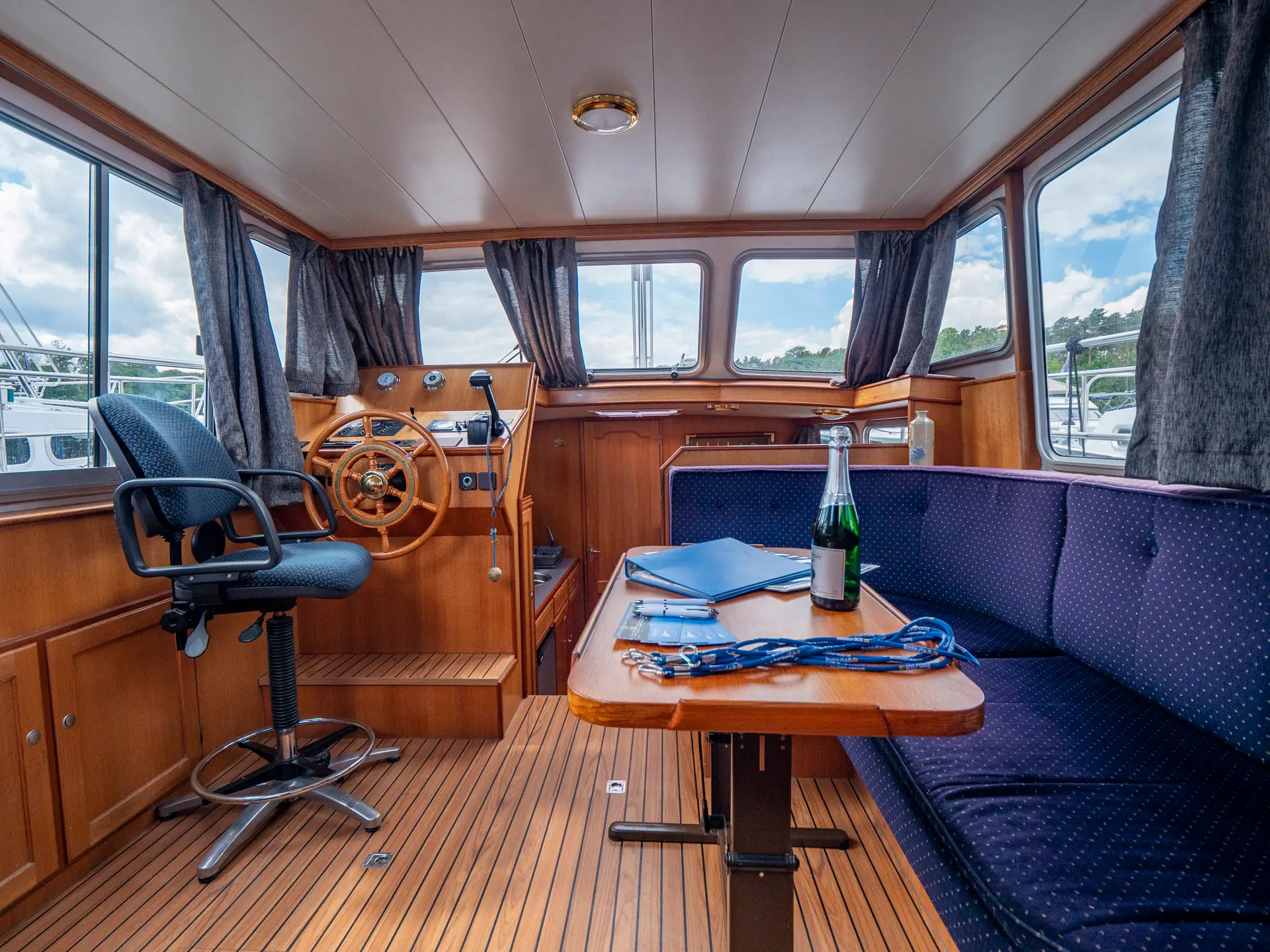 Hausboot Pedro Skiron Typ 2 „Kleiner Stern“ mieten – 4 Personen, ab Waren (Müritz) – 5