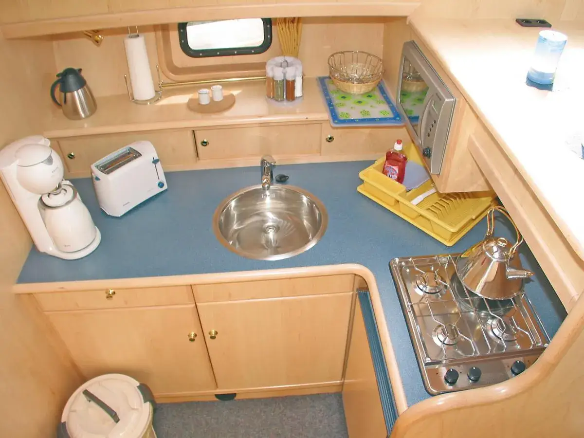 Hausboot Vacance 1200 SE „Aqua Marin“ mieten – 5 Personen, ab Waren (Müritz) – 5